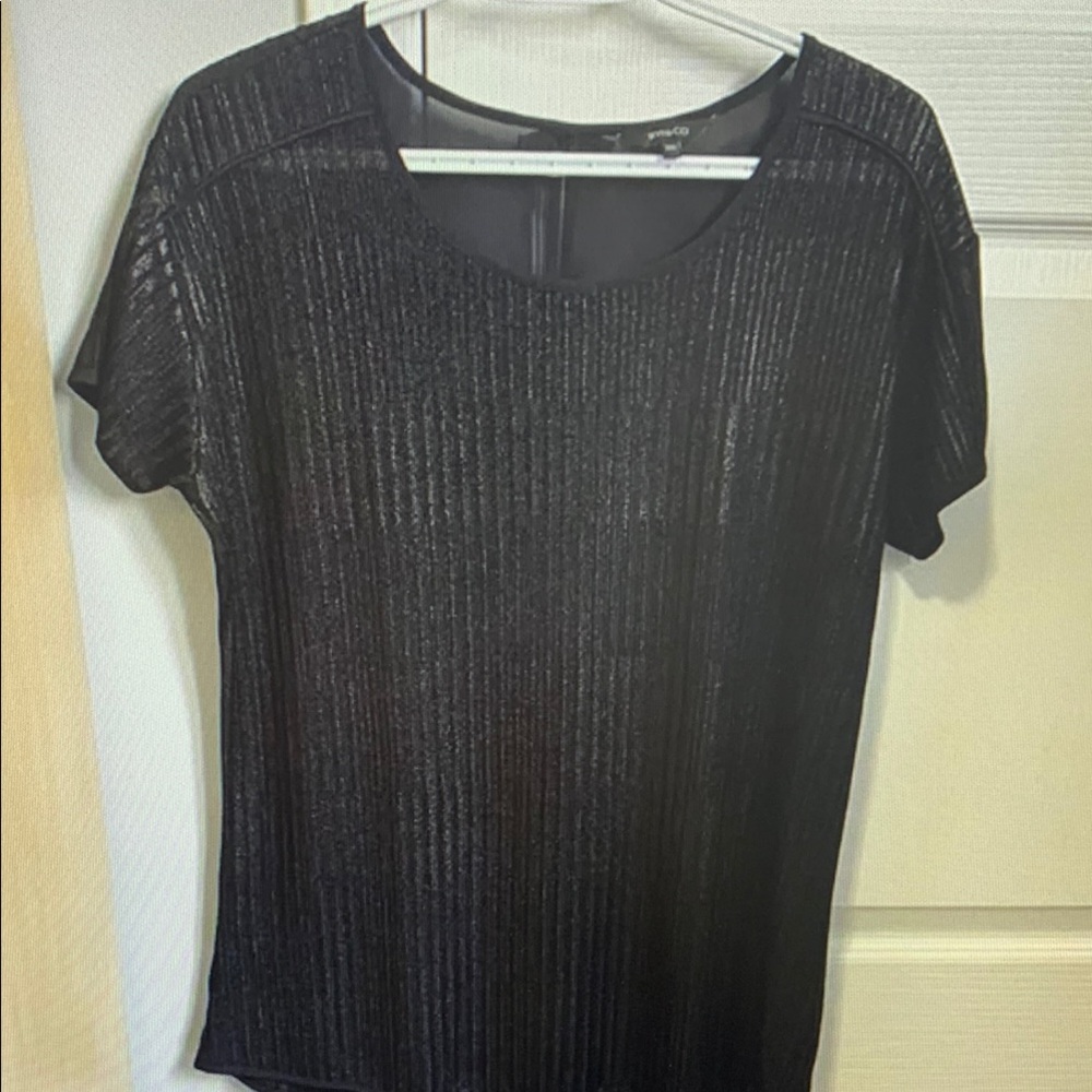 RW&CO. Black Short Sleeve Tee